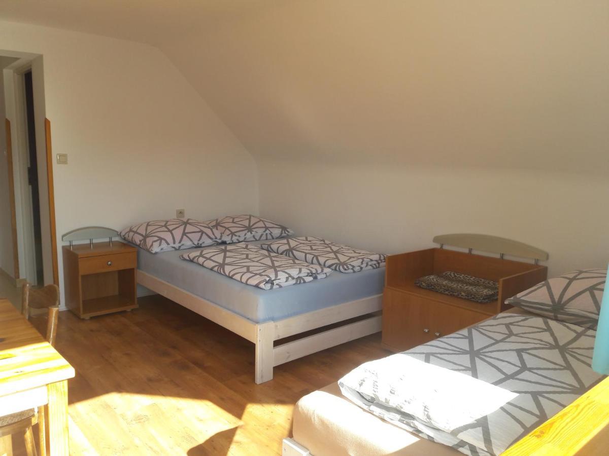 Agat Pokoje Goscinne Apartamenty بوبيروفو المظهر الخارجي الصورة