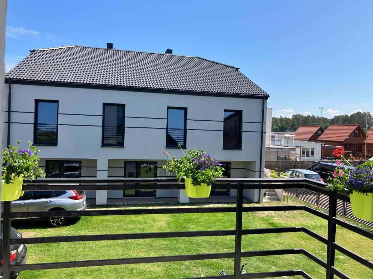 Agat Pokoje Goscinne Apartamenty بوبيروفو المظهر الخارجي الصورة